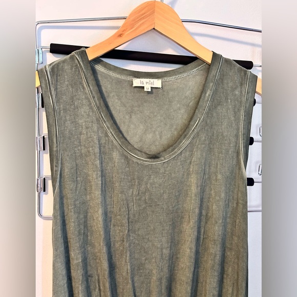 🍁La Meil - green high low dress with distressing look colouring. - Picture 5 of 8